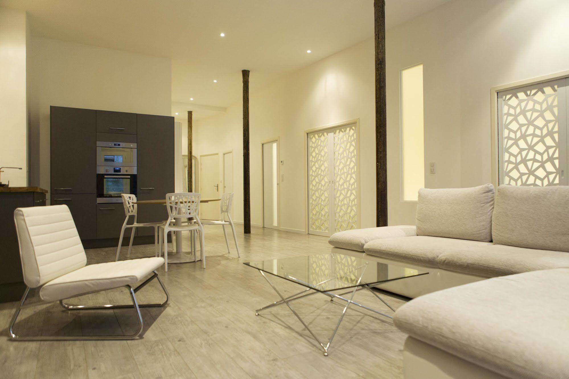 Ausone Beautiful Loft In Historical Center + Terrace And Parking Appartement Bordeaux