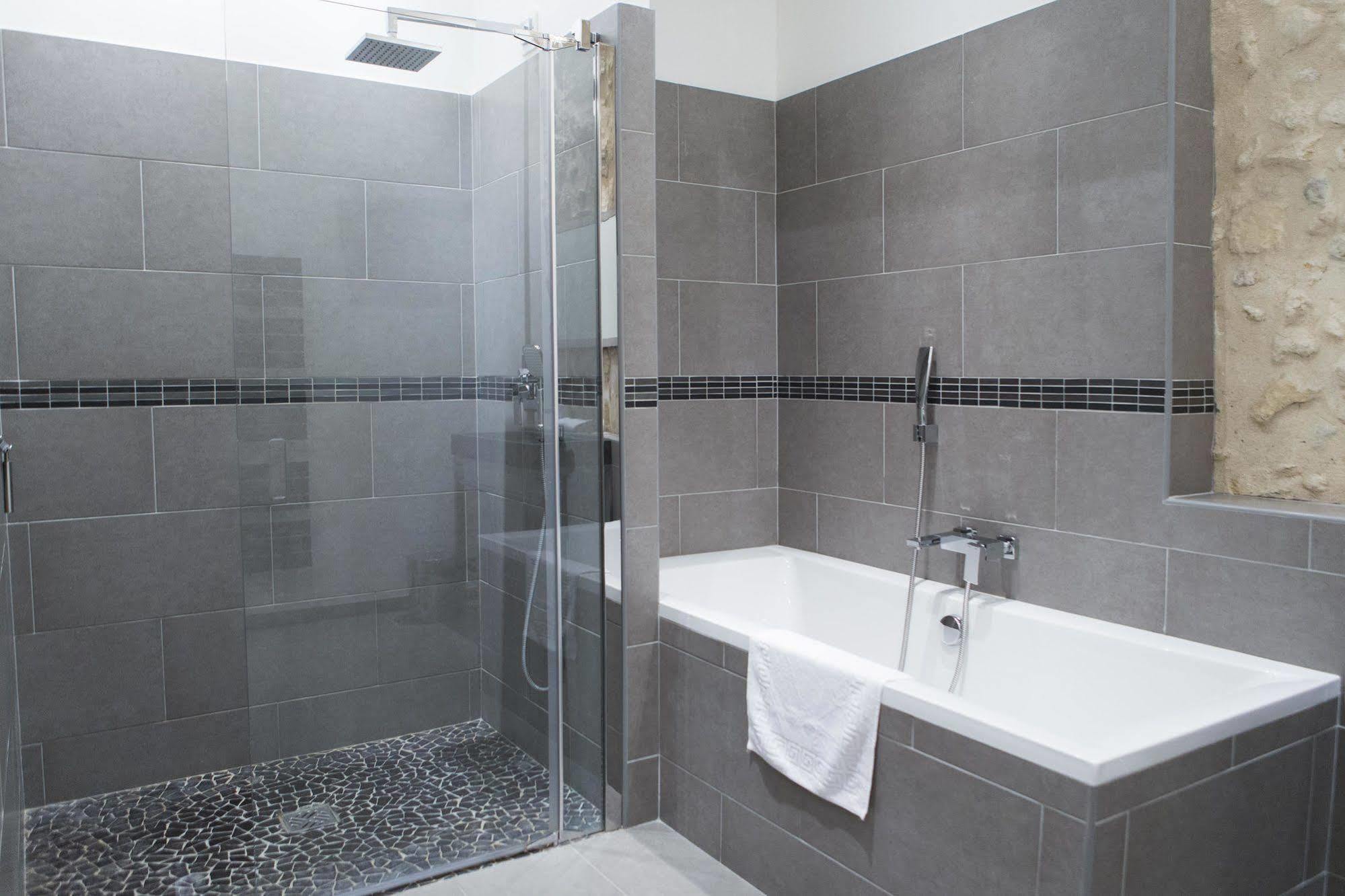 Ausone Beautiful Loft In Historical Center + Terrace And Parking Appartement